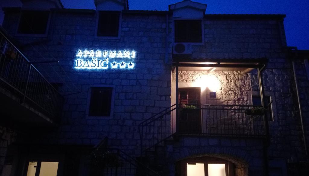 Basic Apartment